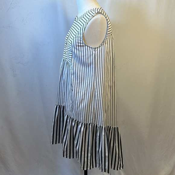 NWT w/ spare button Calvin Klein 100% Cotton Sleeves Dress - Picture 2 of 8